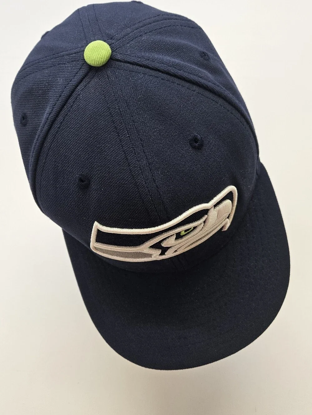 Seattle Seahawks Fitted Hat New Era 59 Fifty Size 7 1/4 NFL Baseball Cap Blue